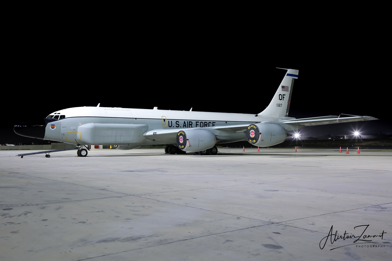 Boeing TC-135W Stratolifter
